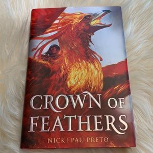 🎉2/$18🎉Crown of feathers book one hard cover